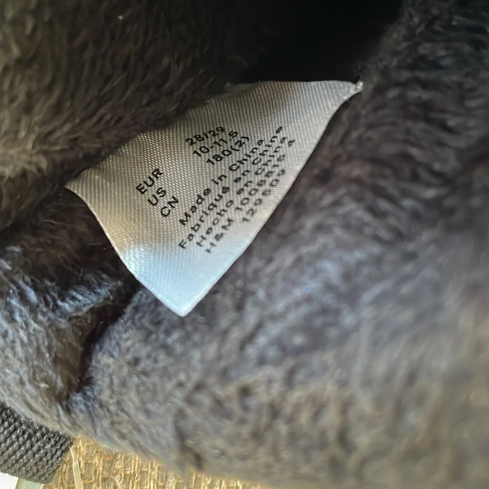 NWT H&M faux fur boots